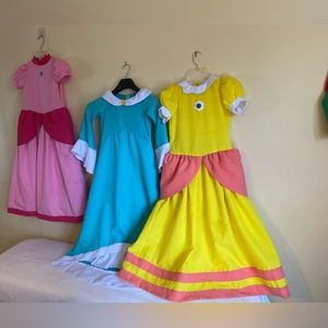 MARIO BROS CHARACTERS PRINCESSES PEACH, ROSALINA, DAISY… SIZE 8-9